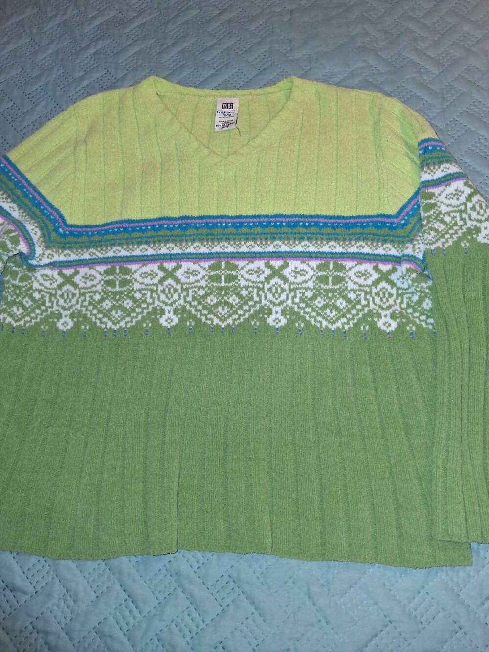 Very good condition! Faded Glory Chenille Sweater-size XL